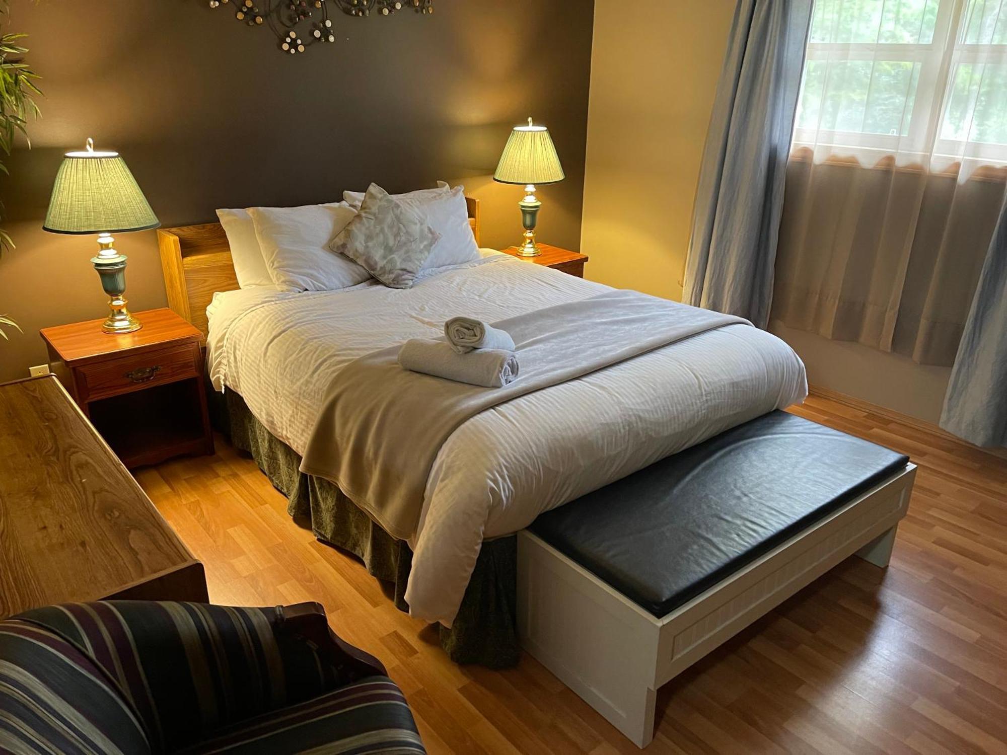 Blaeberry Valley Vacation Rentals Golden Buitenkant foto